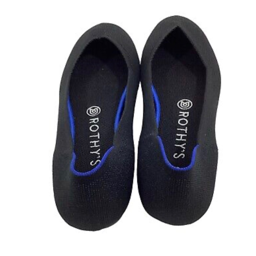NWOT Rothy’s Black Solid Round Toe Flats Never Worn! In MINT condition!